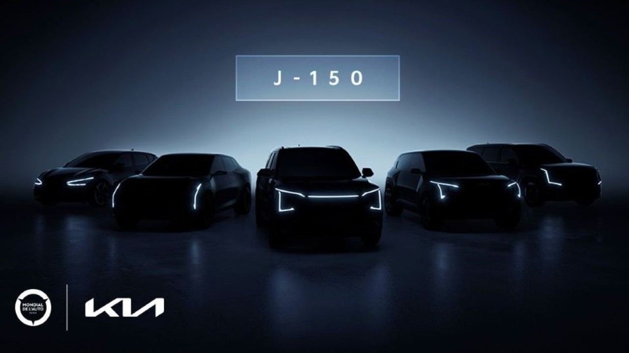 Gambar teaser menunjukkan kemungkinan jajaran kendaraan listrik Kia untuk Paris Motor Show 2024, menampilkan siluet lima model dengan aksen pencahayaan LED yang khas. (Foto: Kia Prancis via The Korea Herald)