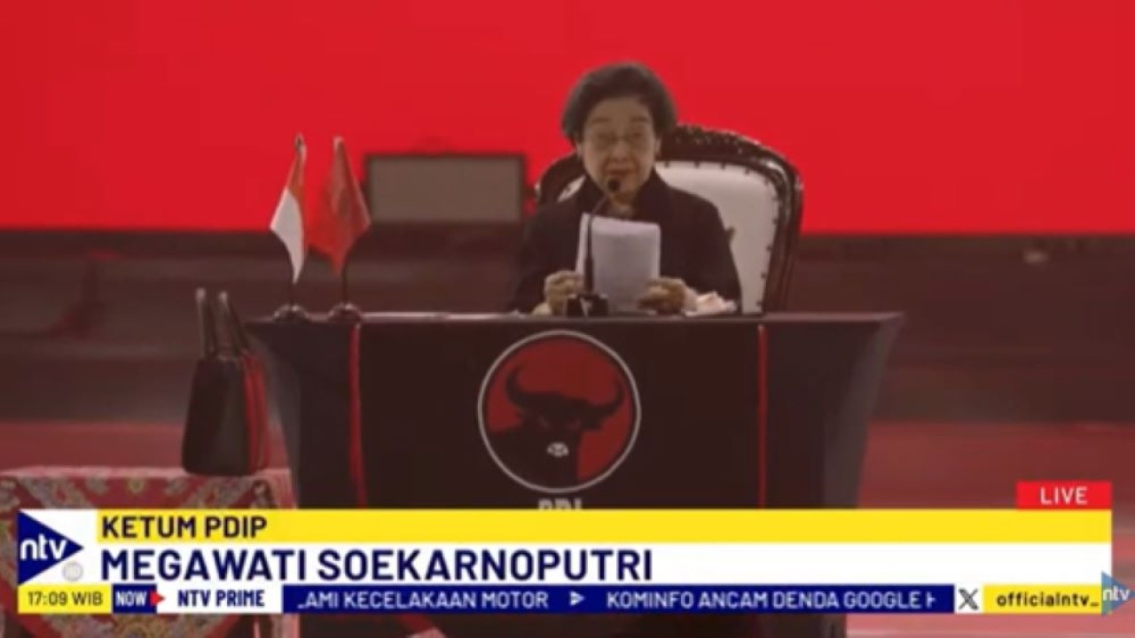 Ketua Umum PDI Perjuangan Megawati Soekarnoputri menyampaikan pidato politik pada Rakernas ke-V PDIP di Ancol, Jakarta Utara
