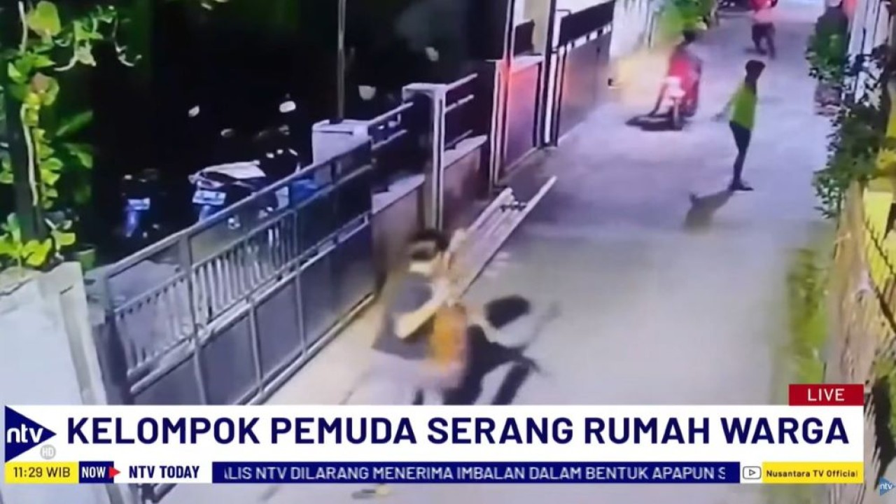 Delapan pelaku penyerangan warga Perumnas Antang Makassar dengan busur panah ditangkap.