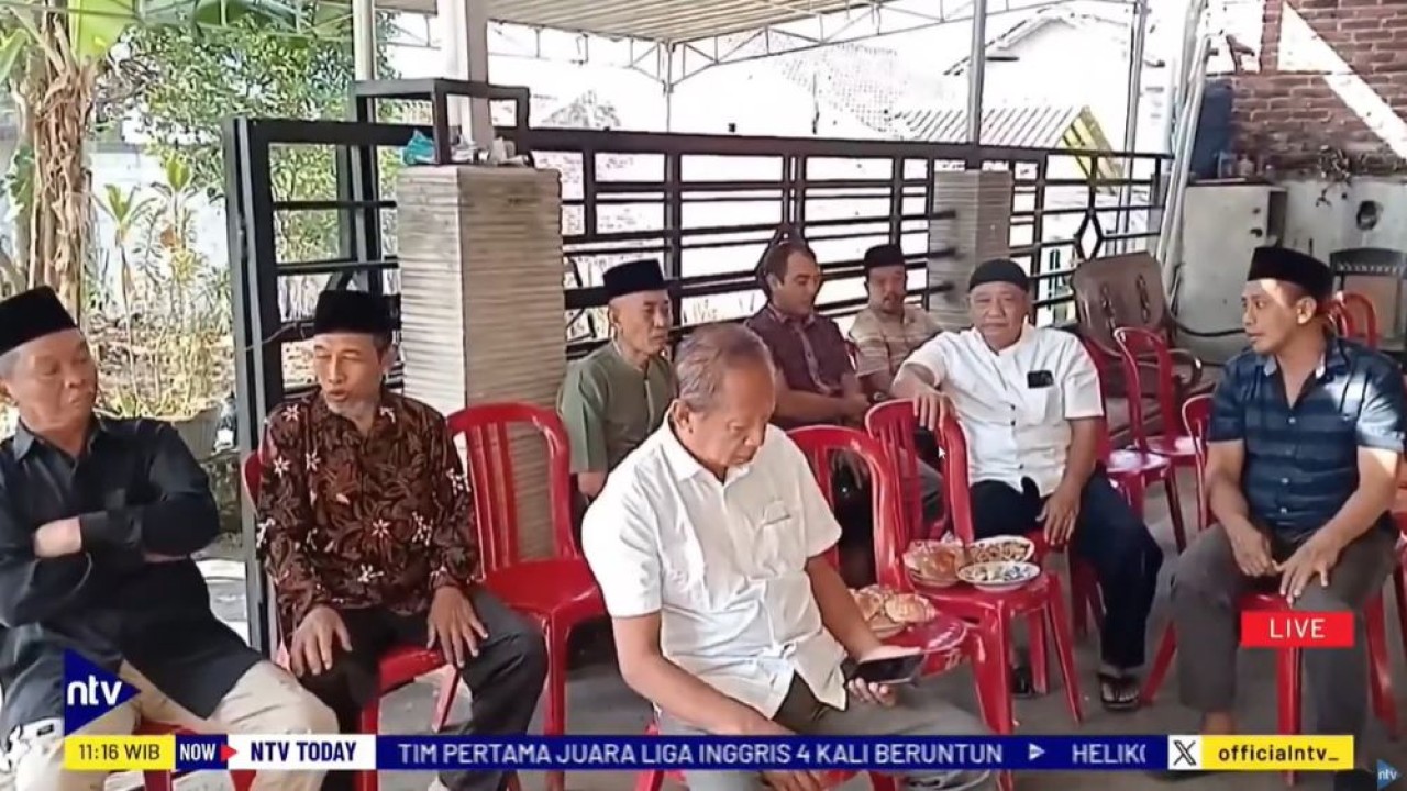 Rumah duka almarhum Pulu di Dusun Ngasem, Desa Jetis, Kecamatan Bandungan, Kabupaten Semarang, Jawa Tengah (Jateng), juga telah dipenuhi keluarga, kerabat, tetangga, dan kerabat yang bertakziah.