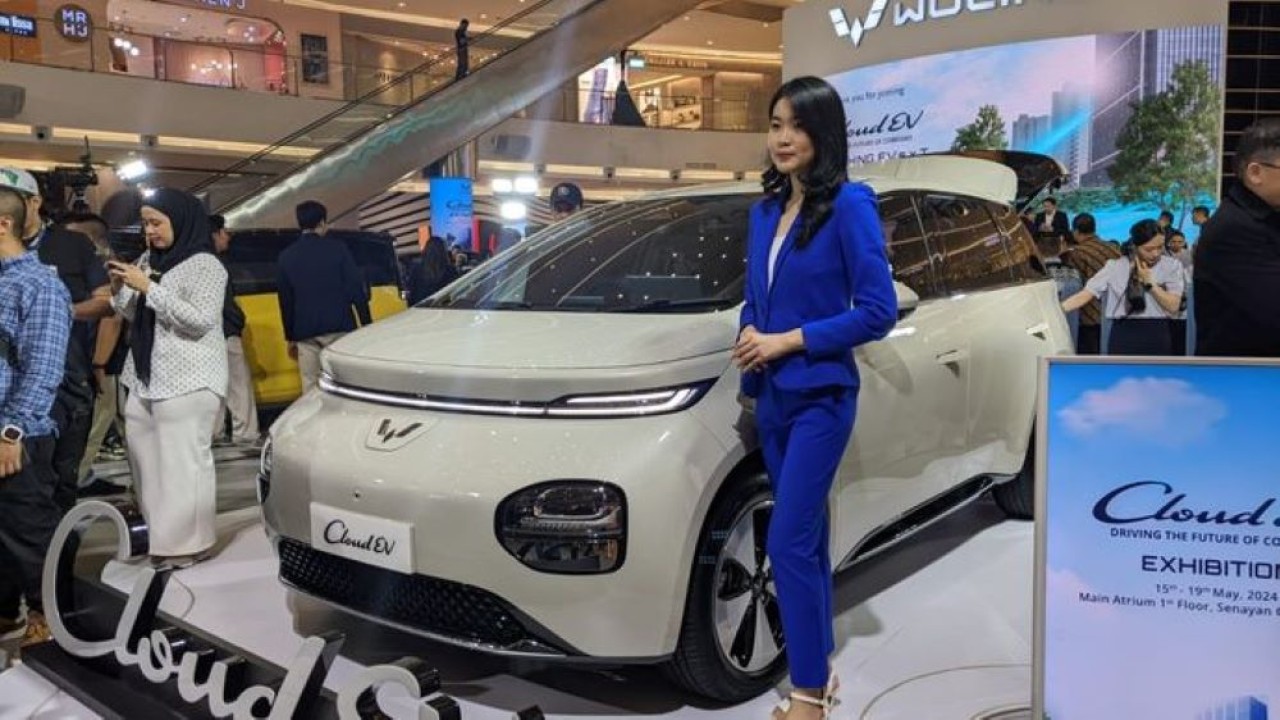 Wuling mengumumkan harga resmi Cloud EV. (Foto: Istimewa)