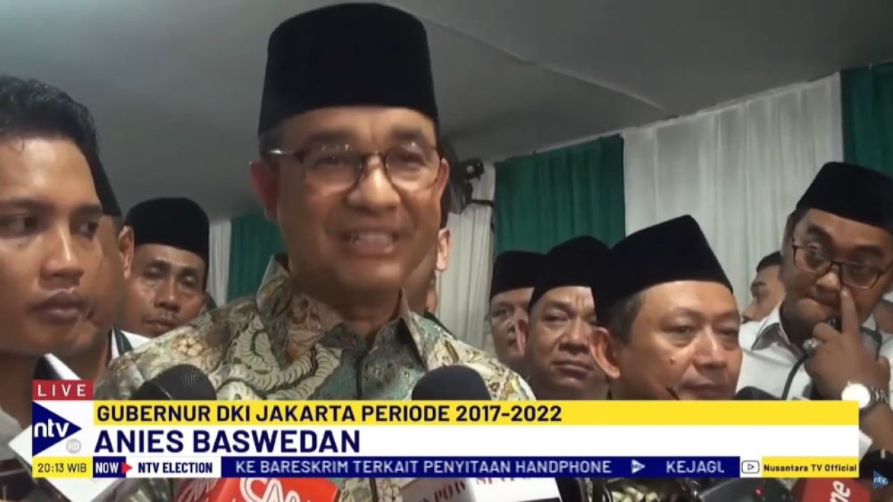 Anies Baswedan tidak menjawab dengan lugas ketika ditanya apakah dirinya bersedia berpasangan dengan Kaesang Pangarep di Pilkada Jakarta 2024.