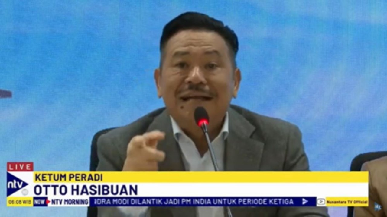 Ketua Umum Peradi Otto Hasibuan memberikan keterangan pers terkait kasus Vina Cirebon