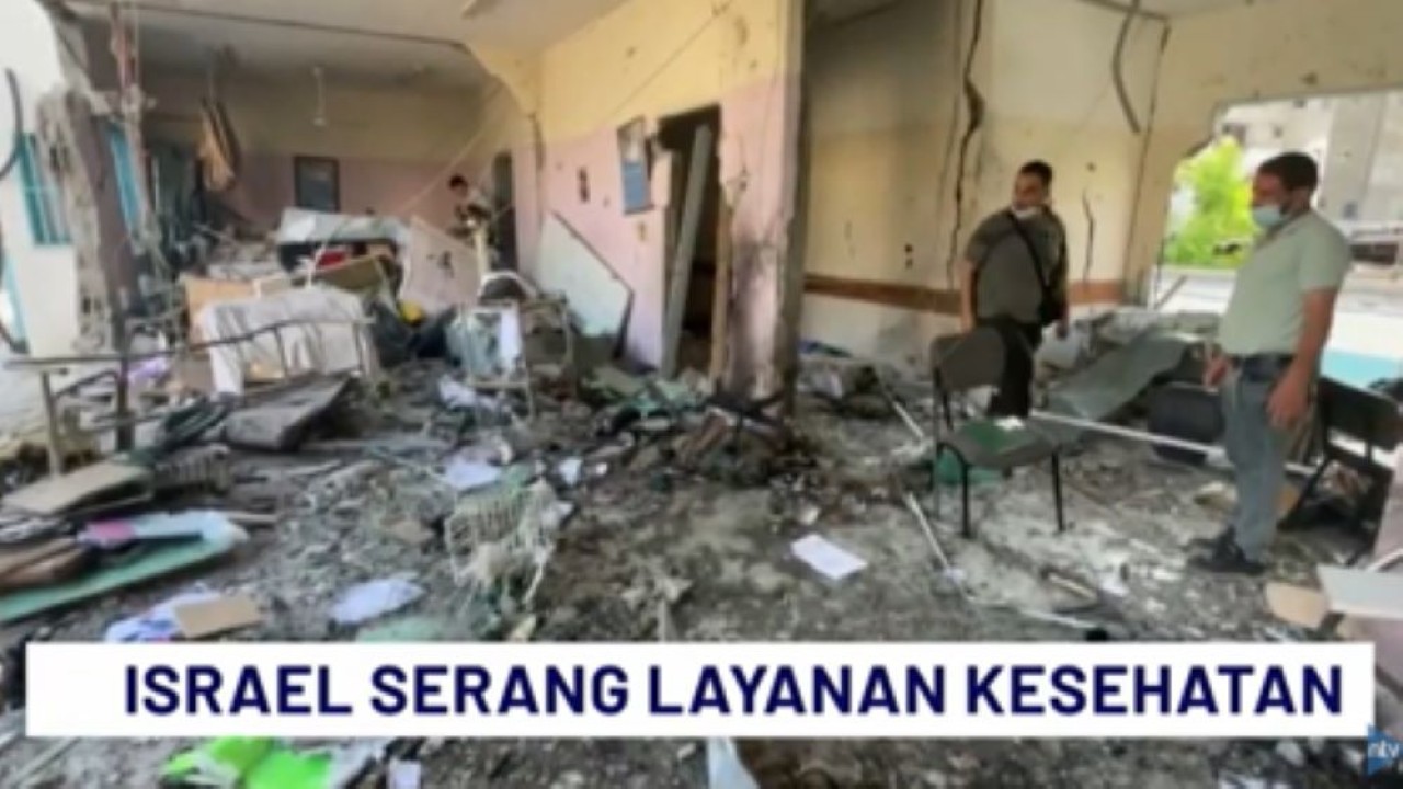 Sebuah klinik kesehatan di Jalur Gaza luluh lantak akibat hantaman rudal Israel/tangkapan layar NTV