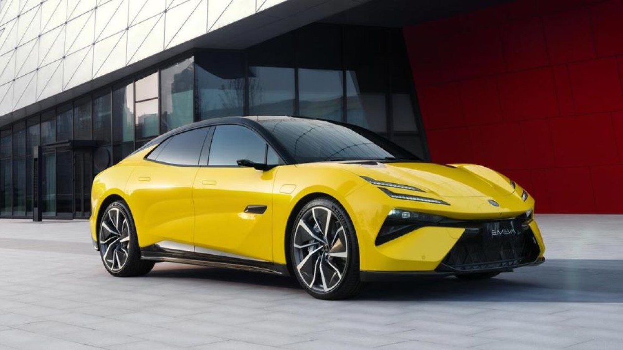 Lotus Emeya dinobatkan sebagai mobil listrik dengan pengisian daya baterai paling cepat. (Foto: Lotus)