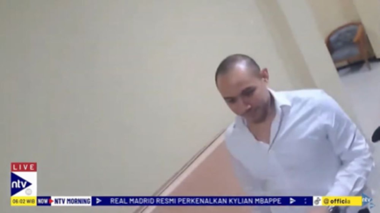 Suami Bunga Citra Lestari, Tiko Wardhana usai diperiksa penyidik Polres Jakarta Selatan
