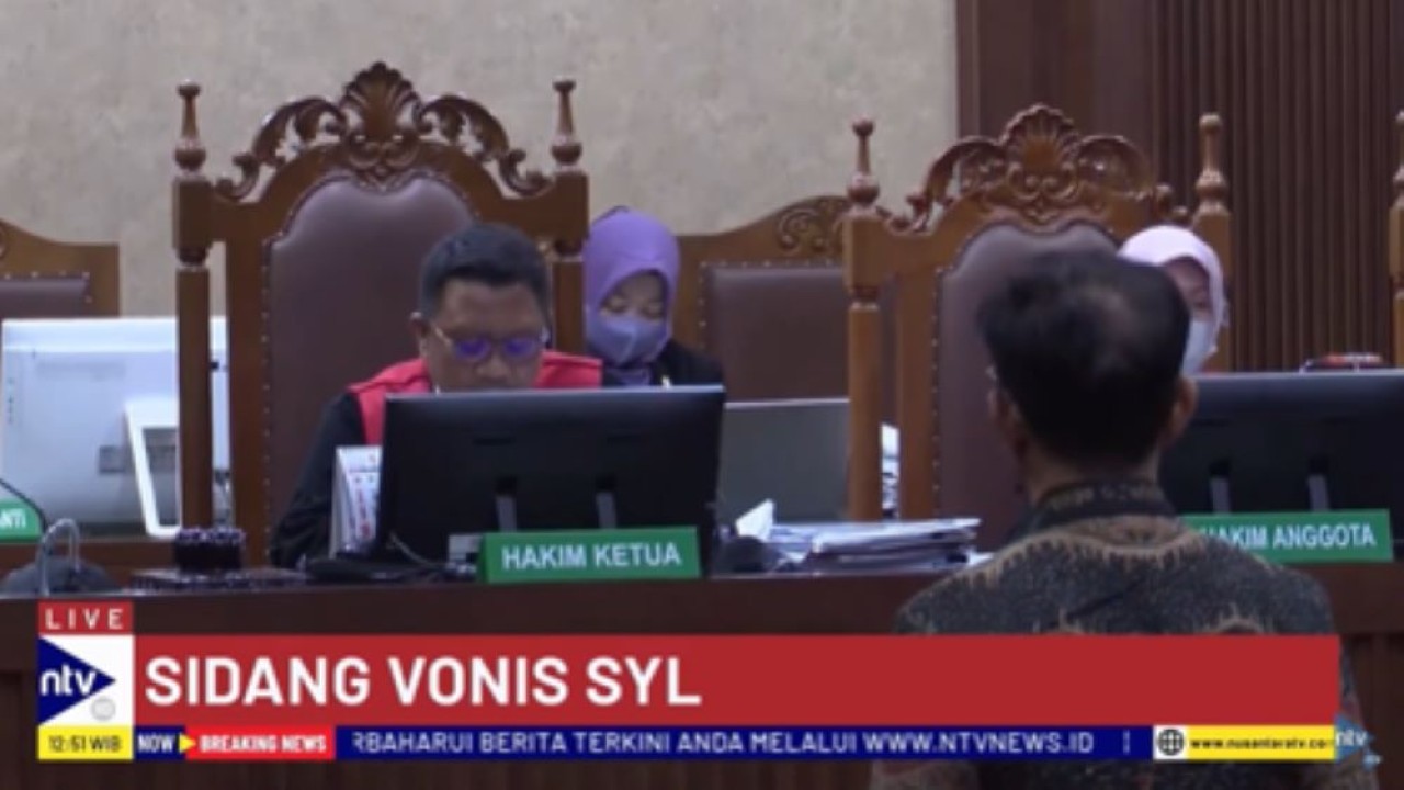 Ketua majelis hakim Rianto Adam Pontoh saat membacakan putusan di Pengadilan Tipikor Jakarta Pusat, Jalan Bungur Besar Raya, Jakarta Pusat, Kamis (11/7/2024)/tangkapan layar NTV