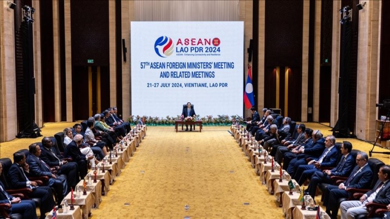 Para menteri luar negeri ASEAN melalui komunike bersama pada pertemuan puncak di Vientine, Laos, Sabtu, mendeklarasikan kecaman untuk Israel atas serangan di Jalur Gaza, Palestina. (Foto: Anadolu Agency)