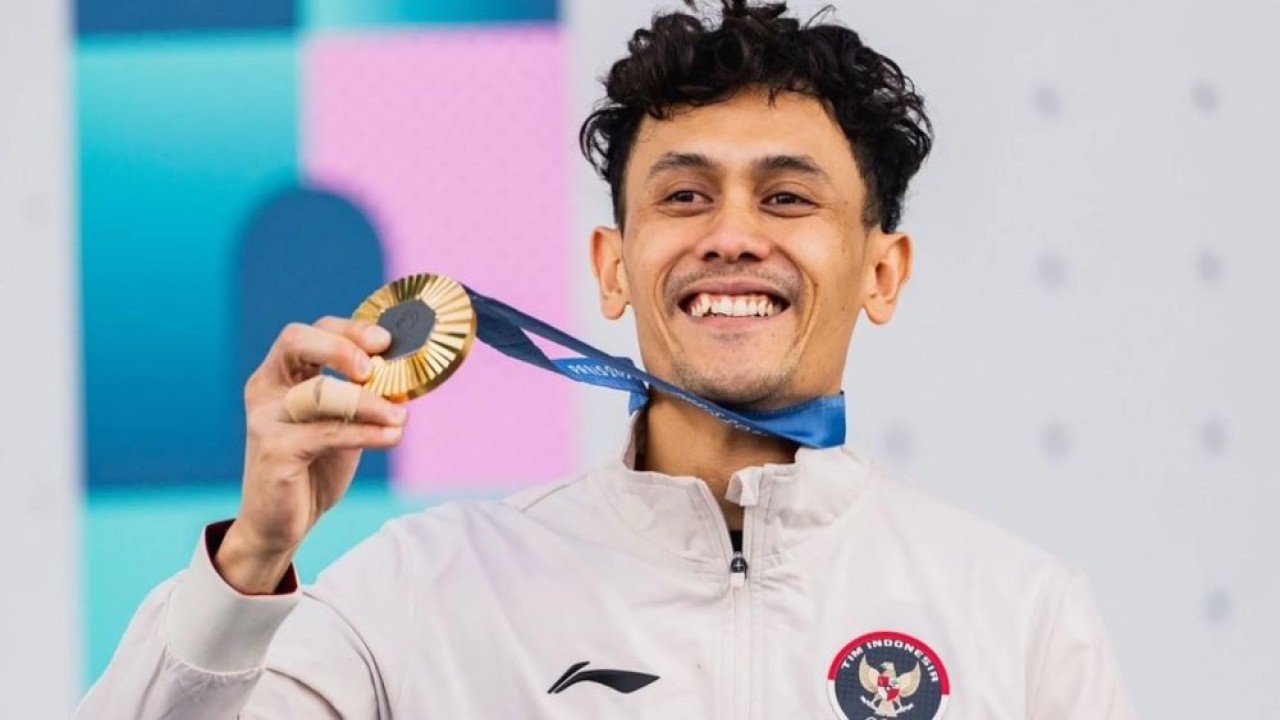 Atlet panjat tebing putra Veddriq Leonardo peraih medali emas pertama Indonesia di Olimpiade 2024 Paris/ist