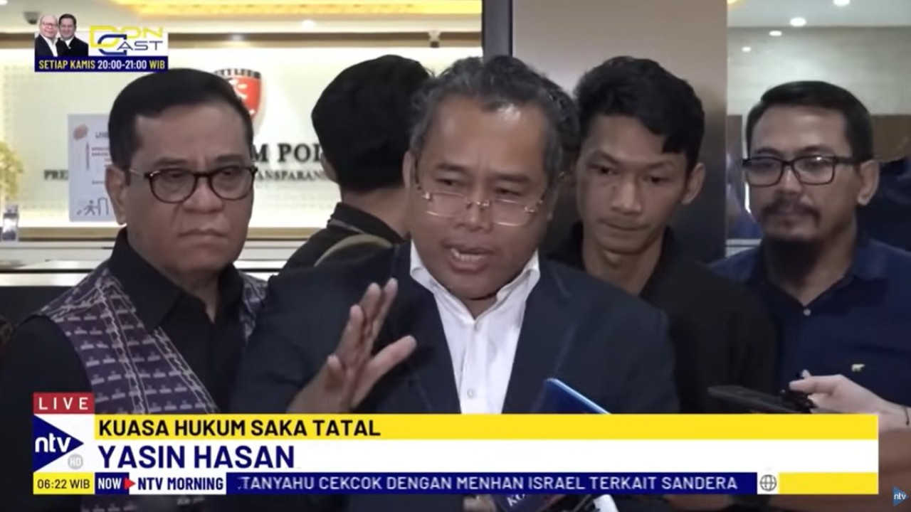 Kuasa hukum Sakat Tatal, Yasin Hasan, meminta agar Iptu Rudiana diberhentikan dengan tidak hormat.