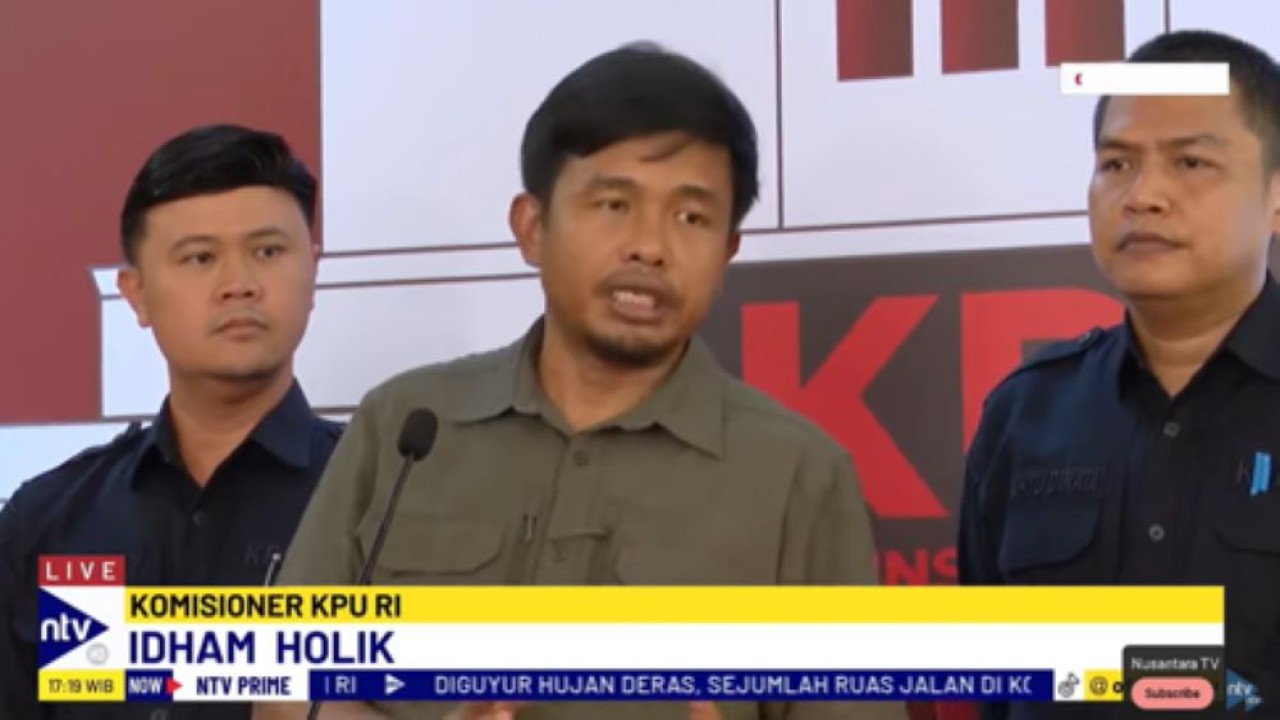 Komisioner KPU Idham Holik