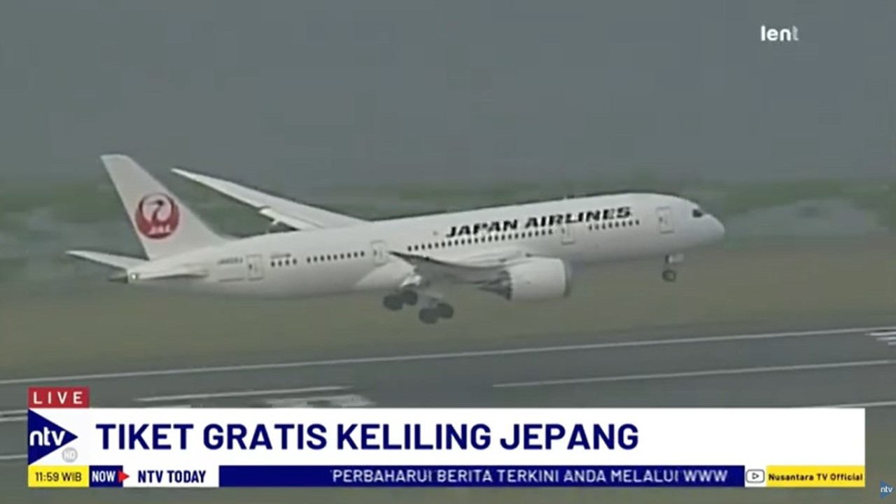 Maskapai Japan Airlines menawarkan penerbangan gratis bagi wisatawan mancanegara.