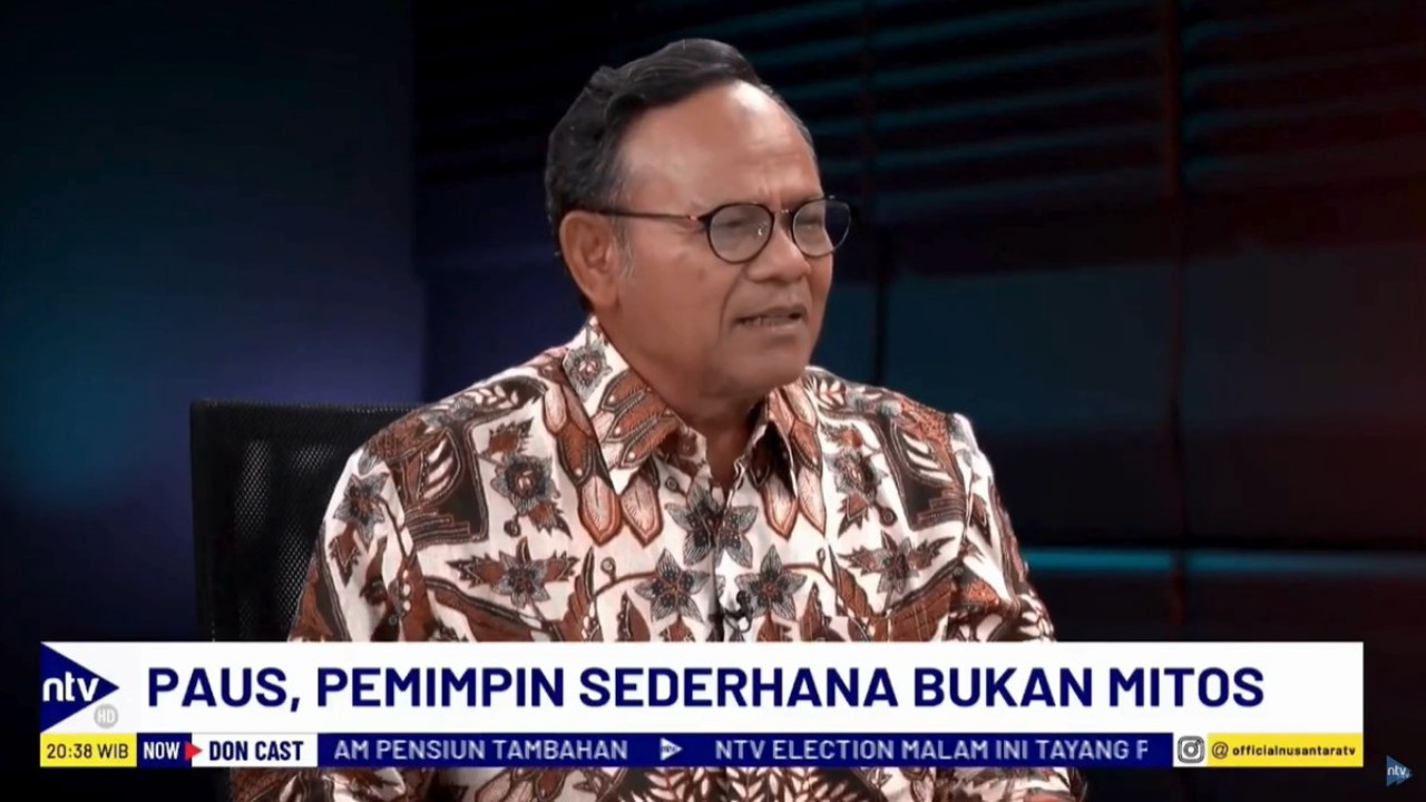 Cendekiawan Muslim Komaruddin Hidayat saat menjadi bintang tamu program DonCast yang dipandu jurnalis senior Nusantara TV, Don Bosco Selamun dan Donny de Keizer, Kamis, 5 September 2024.