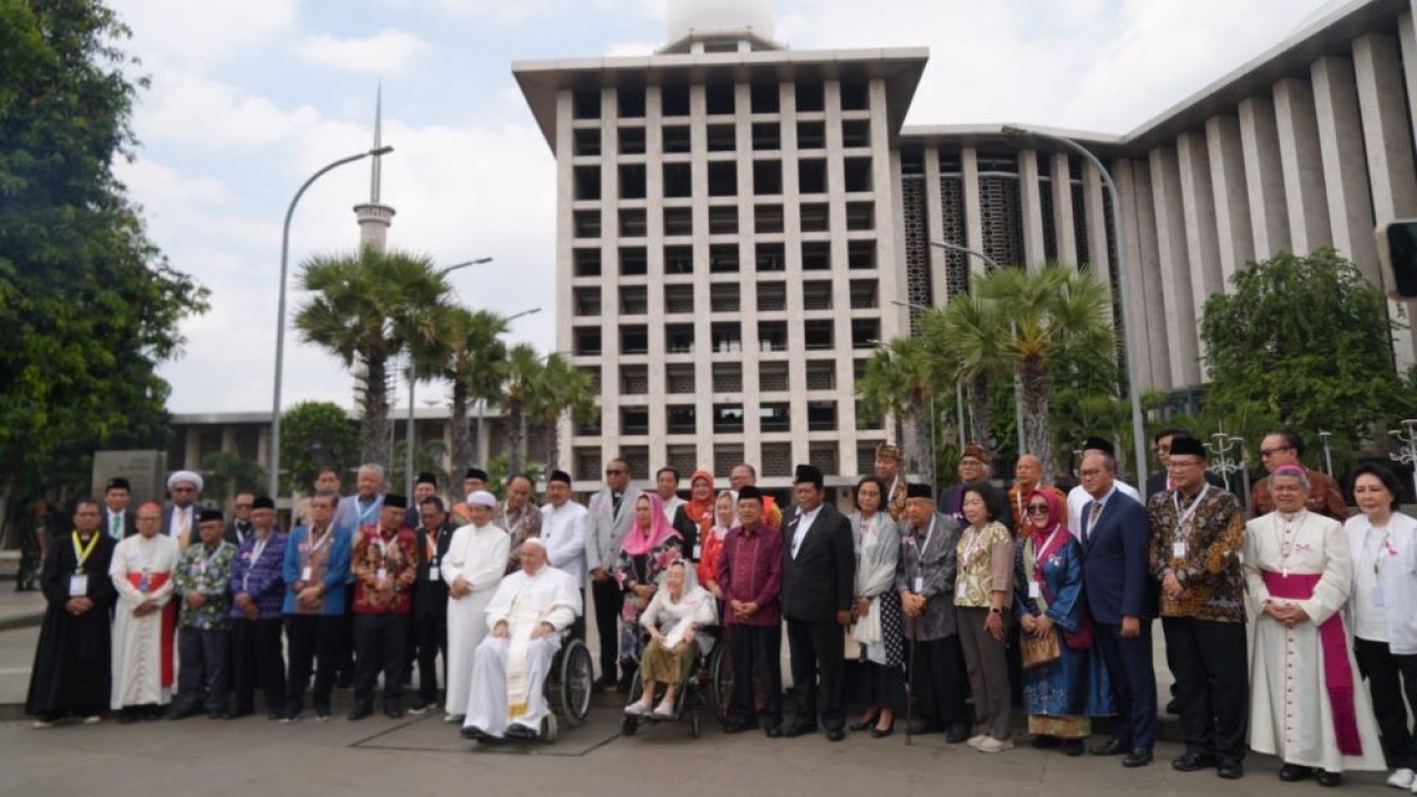 Imam Besar Masjid Istiqlal Nasaruddin Umar menegaskan Masjid Istiqlal bukan hanya rumah ibadah bagi umat Islam, tetapi juga rumah besar bagi kemanusiaan. (Foto: Humas Masjid Istiqlal)