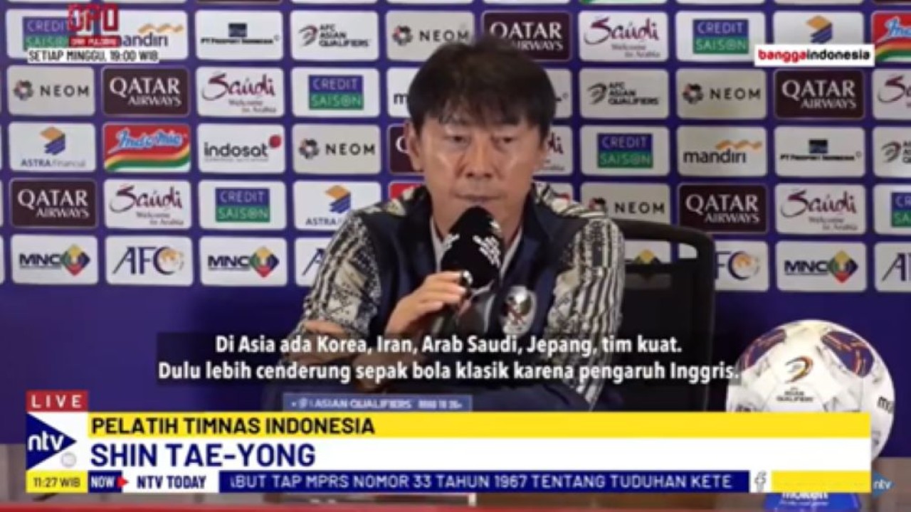 Pelatih Timnas Indonesia Shin Tae Yong memberikan keterangan pers jelang laga kontra Australia