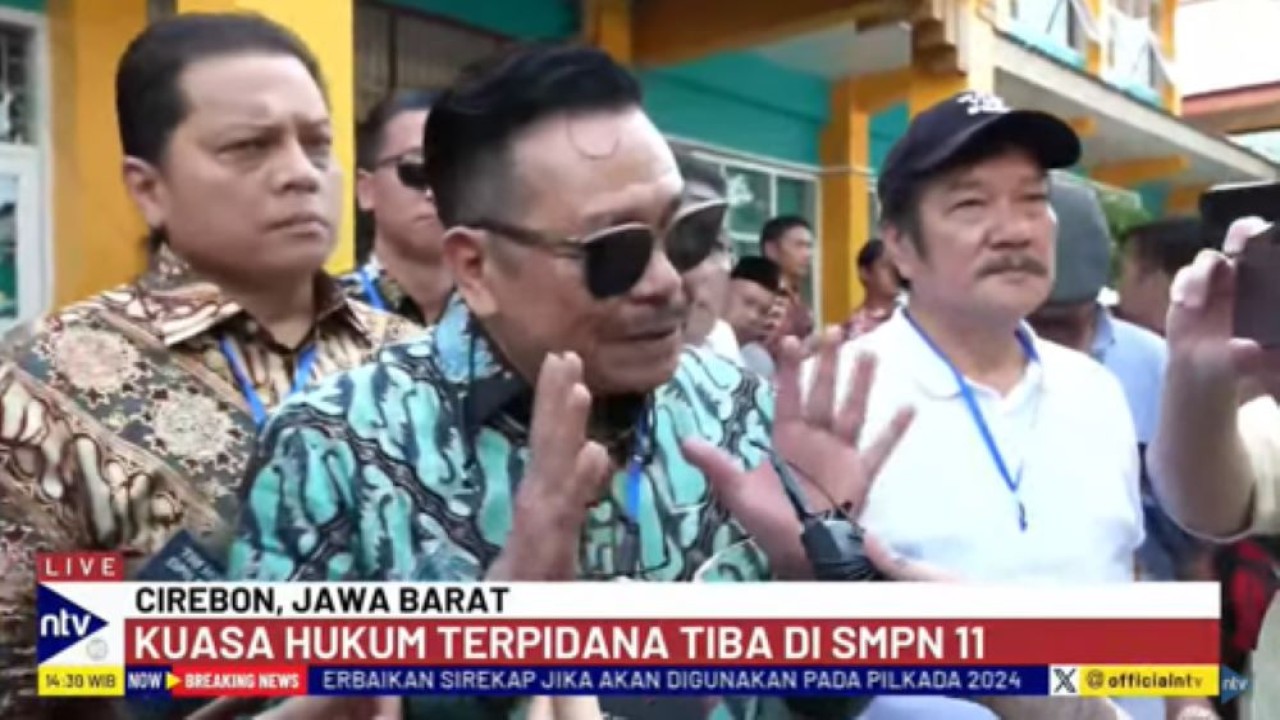 Ketua Tim Kuasa Hukum enam terpidana, Otto Hasibuan di lokasi pemeriksaan TKP kasus Vina/tangkapan layar NTV