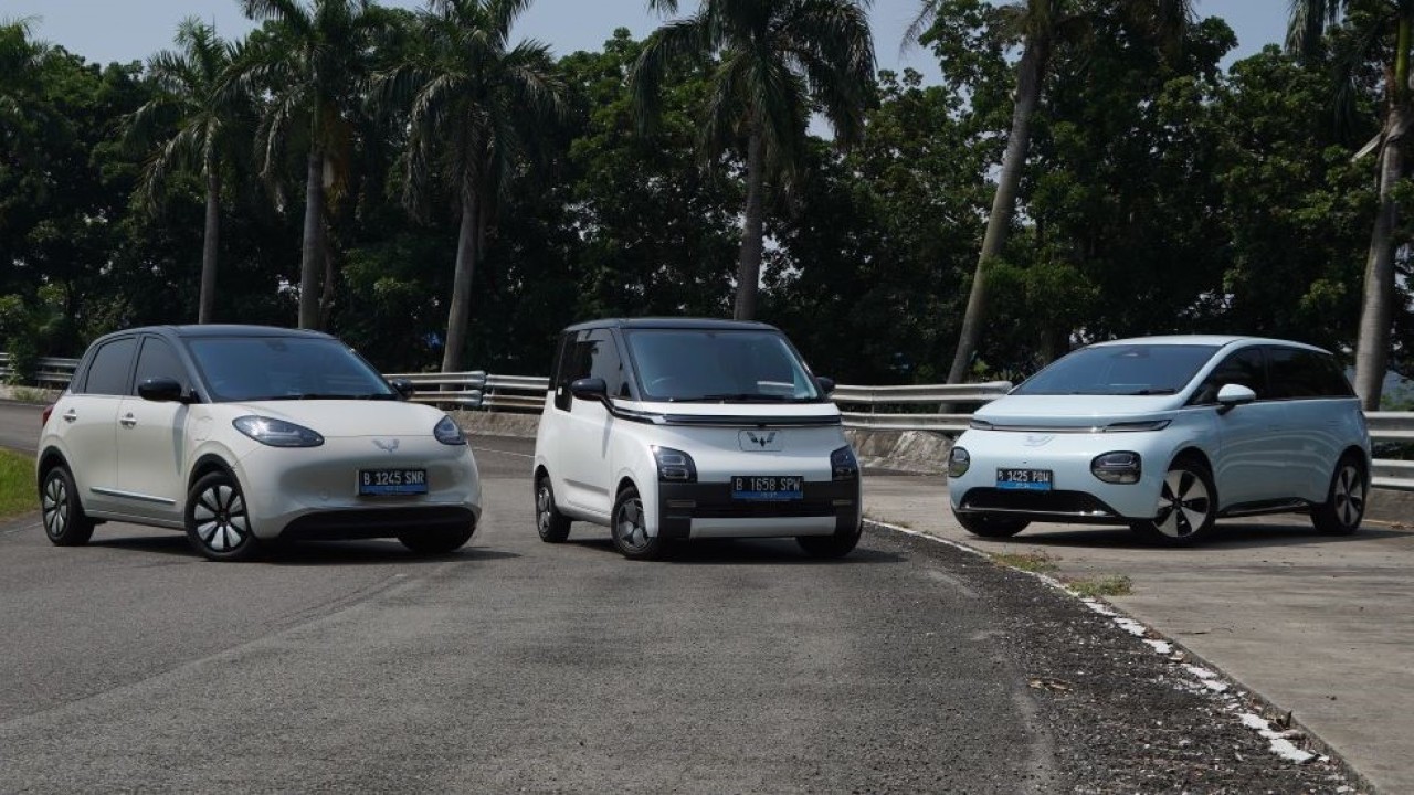 Wuling berhasil memborong tiga predikat sekaligus melalui inovasi kendaraan listrik yang semakin diakui oleh masyarakat Indonesia. (Foto: Istimewa/Wuling Motors)