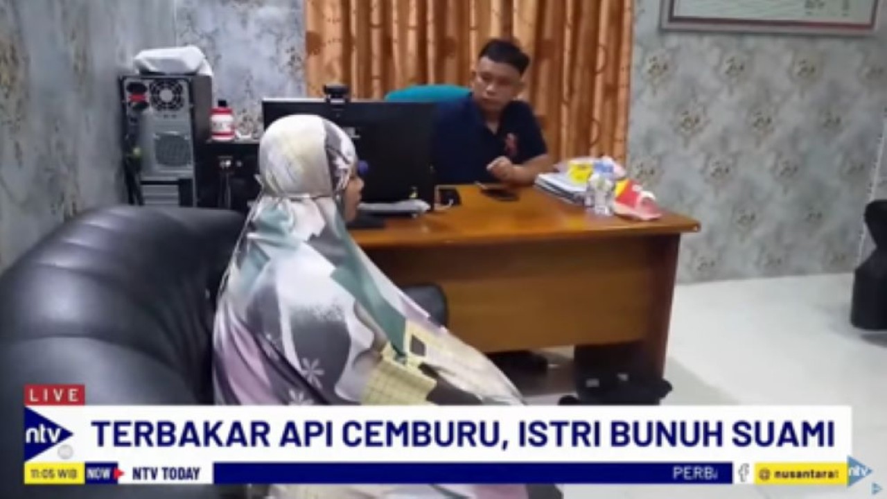 Istri yang tega membunuh suaminya karena cemburu saat diperiksa polisi