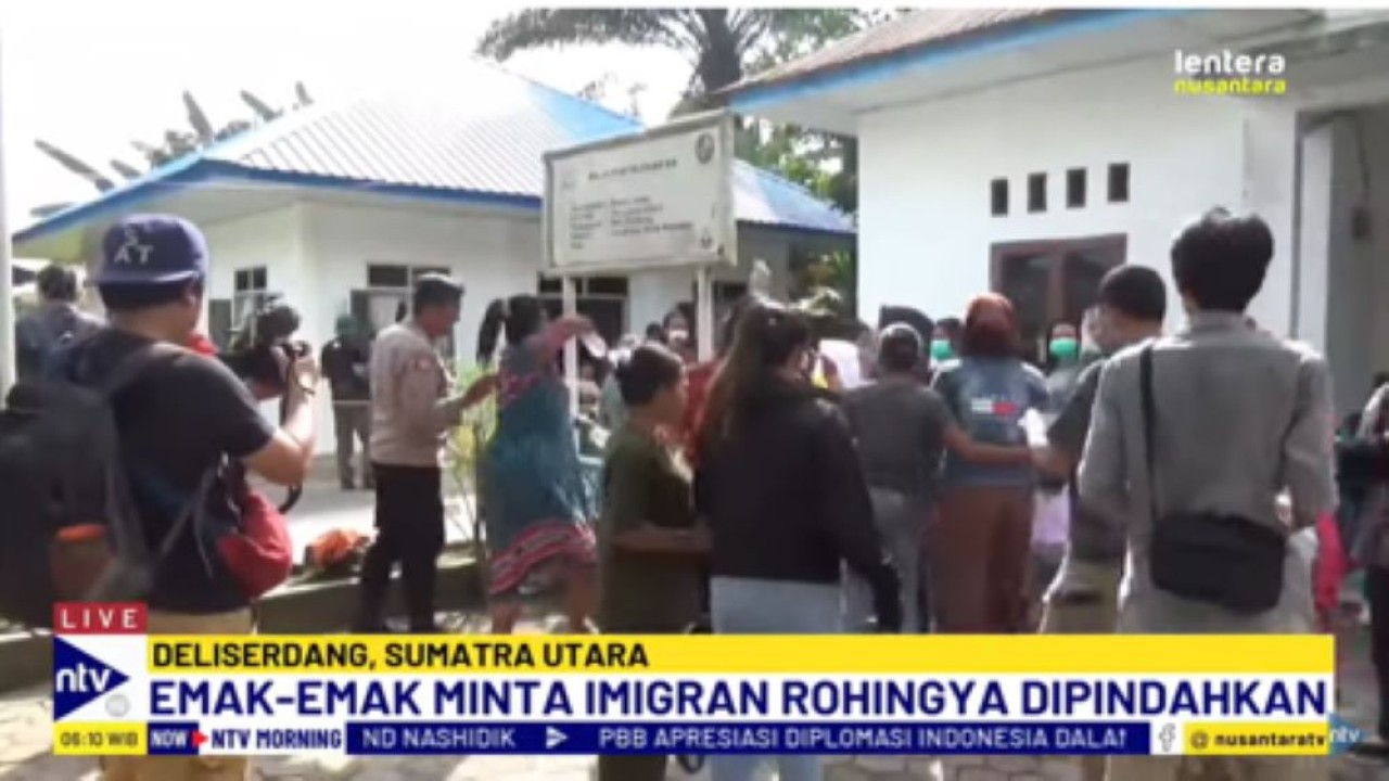 Emak-emak dari berbagai desa di Kecamatan Pantai Labu, Deli Serdang, Sumatera Utara berunjuk rasa menolak imigran Rohingya/tangkapan layar NTV