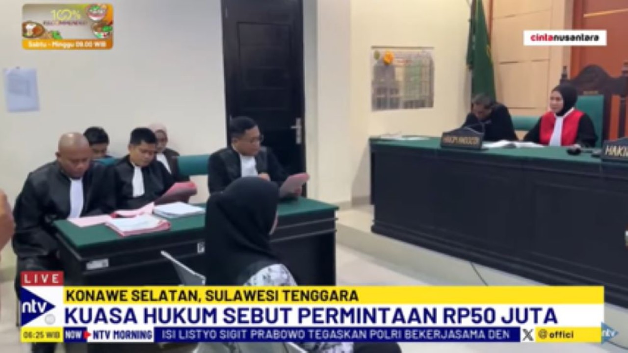 Guru Supriyani menjalani sidang terkait dugaan penganiayaan muridnya dengan agenda pembacaan eksepsi/tangkapan layar NTV