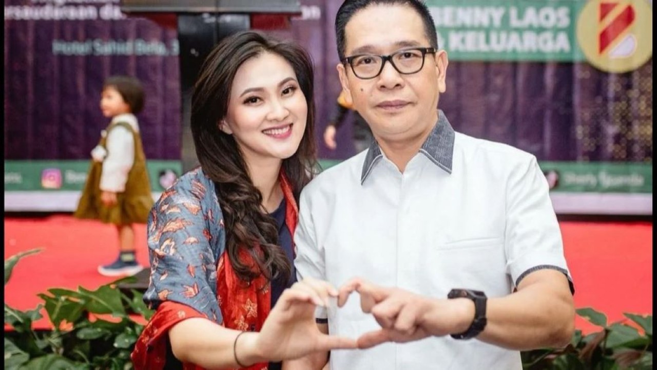 Calon gubernur Maluku Utara Benny Laos yang meninggal dunia usia mengalami insiden ledakan speedboat yang dinaikinya bersama sang istri Sherly Tjoanda/ist