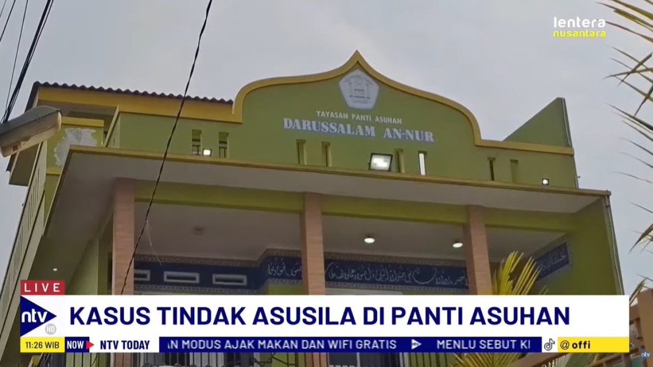 Yayasan Darussalam An-Nur merupakan Panti Asuhan yang santer disebutkan sebagai tempat praktik penyimpangan kekerasa seksual yang melibatkan anak panti sebagai korbannya.