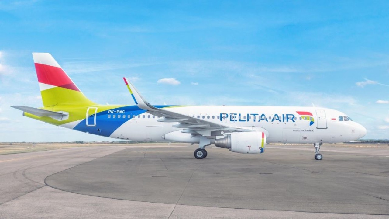 Pelita Air sebagai Official Airline Partner Maliq & D'Essentials akan menyiapkan beragam kejutan bagi para penumpang & penggemar Maliq & D'Essentials khusus untuk penerbangan rute Denpasar, Surabaya, dan Yogyakarta. (Foto: Istimewa)