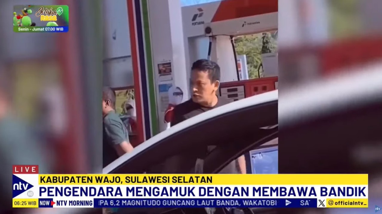 Pemilik mobil mengamuk dan teriak-teriak hingga mengancam petugas SPBU dengan menggunakan badik.