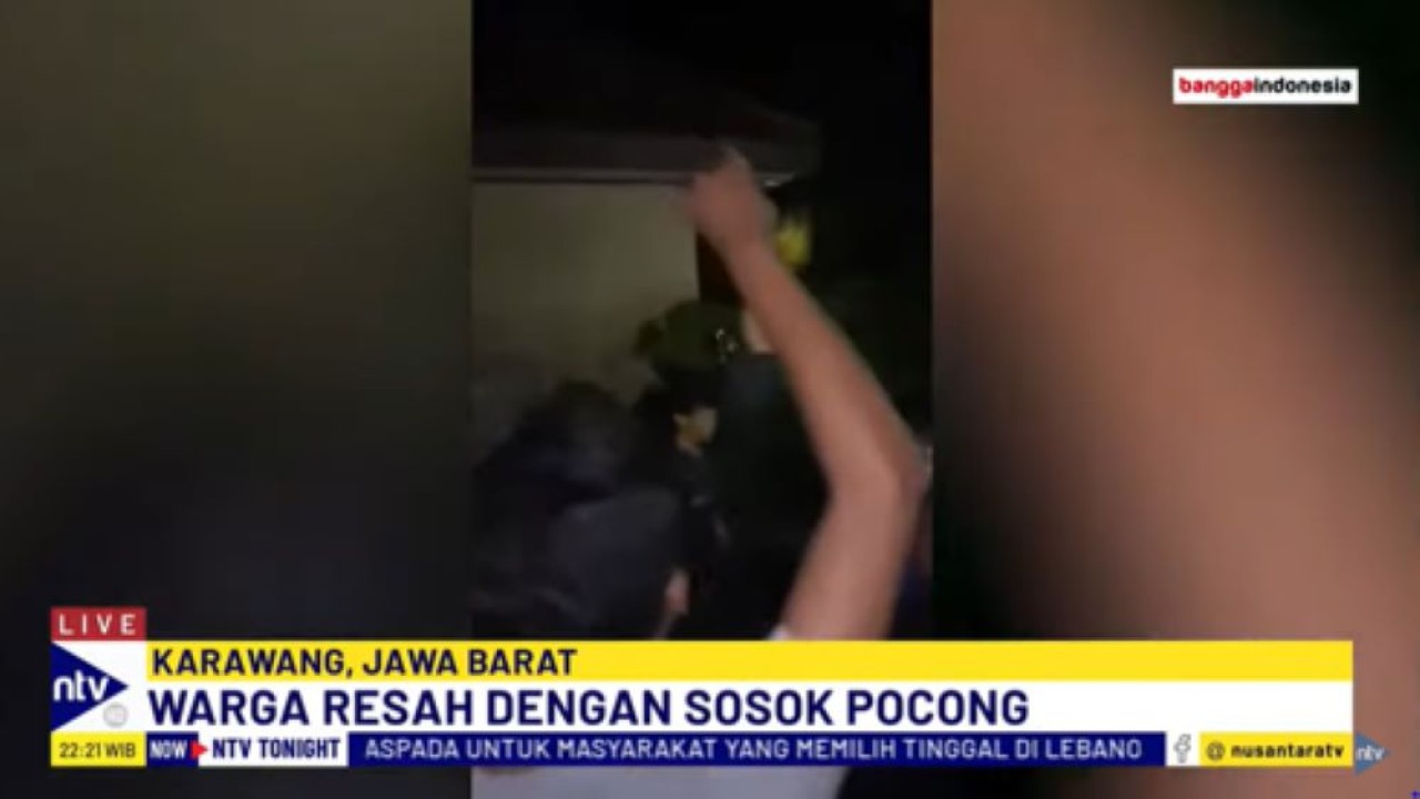 Warga Karawang beramai-ramai memburu pocong yang gentayangan di wilayah mereka