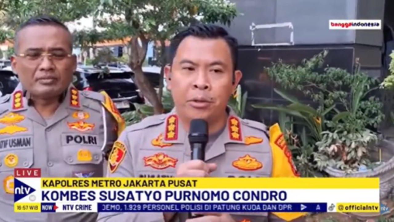 Kapolres Metro Jakarta Pusat Kombes Susatyo Purnomo Condro memberikan keterangan pers terkait pengamanan pelantikan Presiden dan Wakil Presiden, Prabowo Subianto dan Gibran Rakabuming Raka pada 20 Oktober 2024