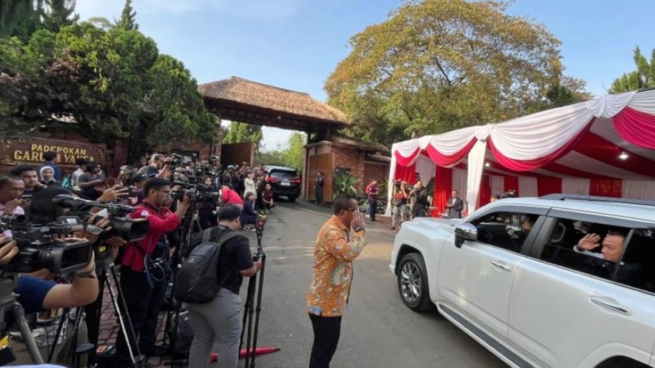 Sejumlah calon menteri hadir di kediaman Presiden Terpilih periode 2024-2029 Prabowo Subianto di Hambalang, Kabupaten Bogor, Jawa Barat, Rabu (16/10/2024). (Foto: ANTARA/M Fikri Setiawan)