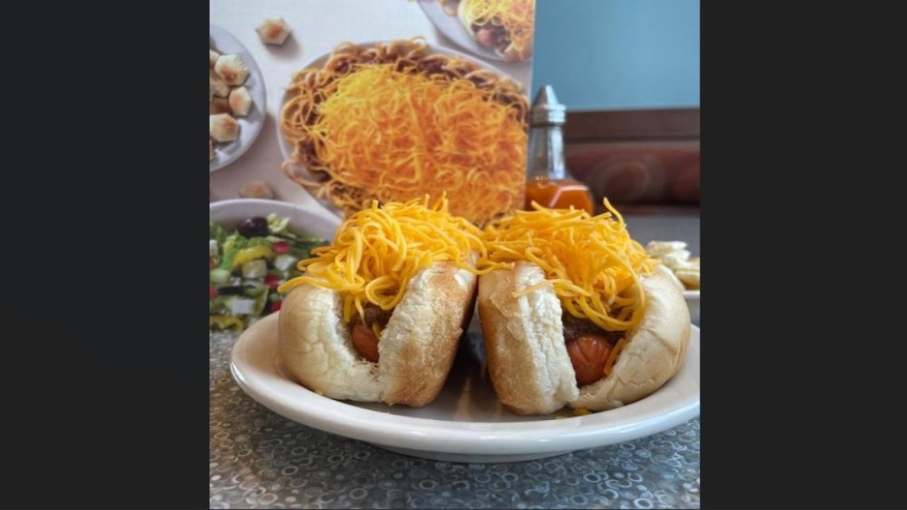 Sebuah jaringan restoran berbasis di Cincinnati, Ohio, Amerika Serikat (AS), Skyline Chili bekerja sama dengan penggemarnya demi memecahkan rekor dunia. (Foto: Instagram @officialskylinechili)