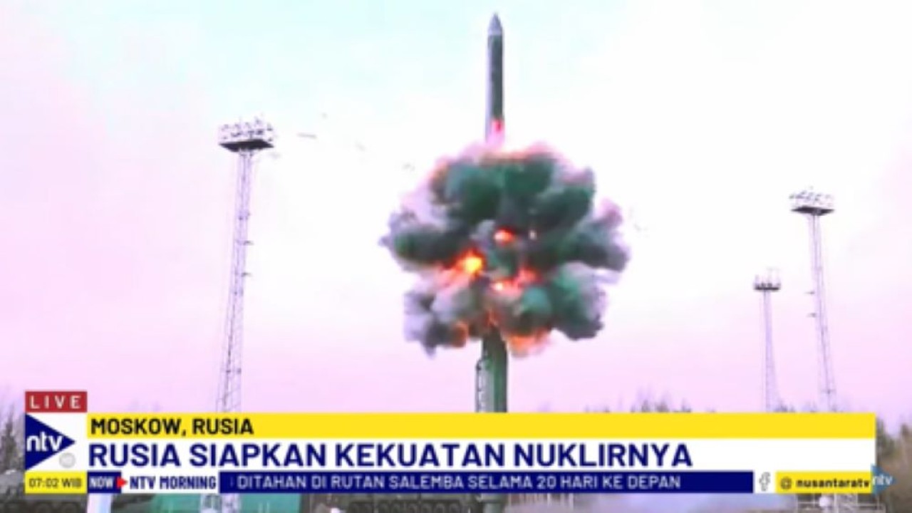 Rusia luncurkan rudal balistik dan rudal jelajah dalam latihan untuk mensimulasikan serangan nuklir/tangkapan layar NTV