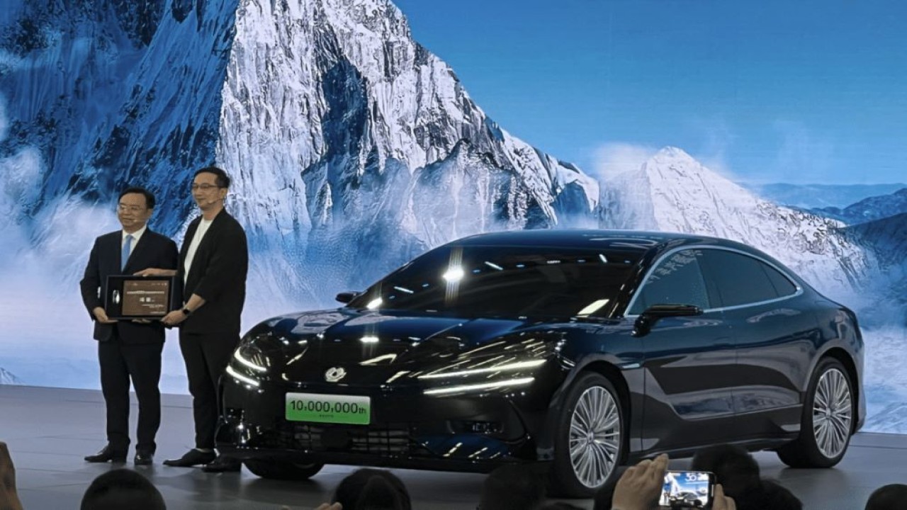 BYD menggelar acara seremonial menandai peluncuran kendaraan listrik mereka yang ke-10 juta unit. (Foto: Istimewa via Car News China)