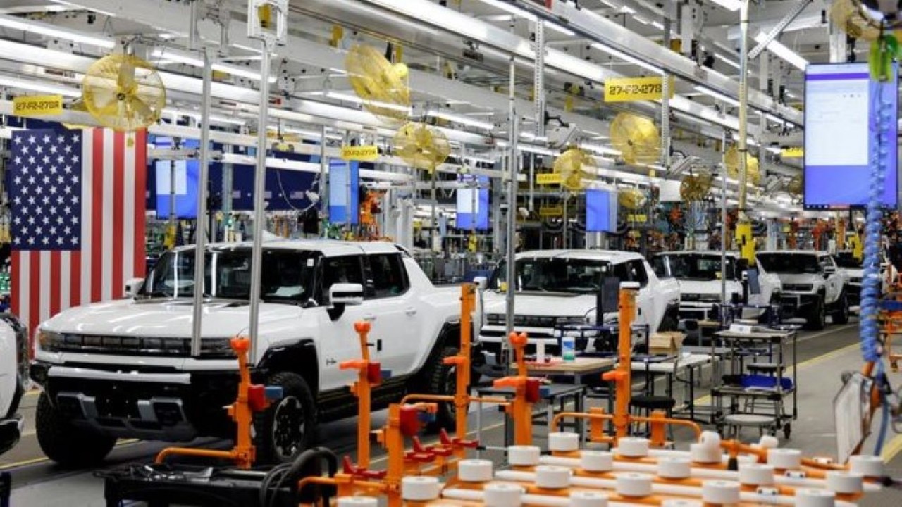 Pabrik perakitan kendaraan listrik General Motors 'Factory ZERO', di Detroit, Michigan, AS. (Foto: Dok/Jonathan Ernst/Reuters)