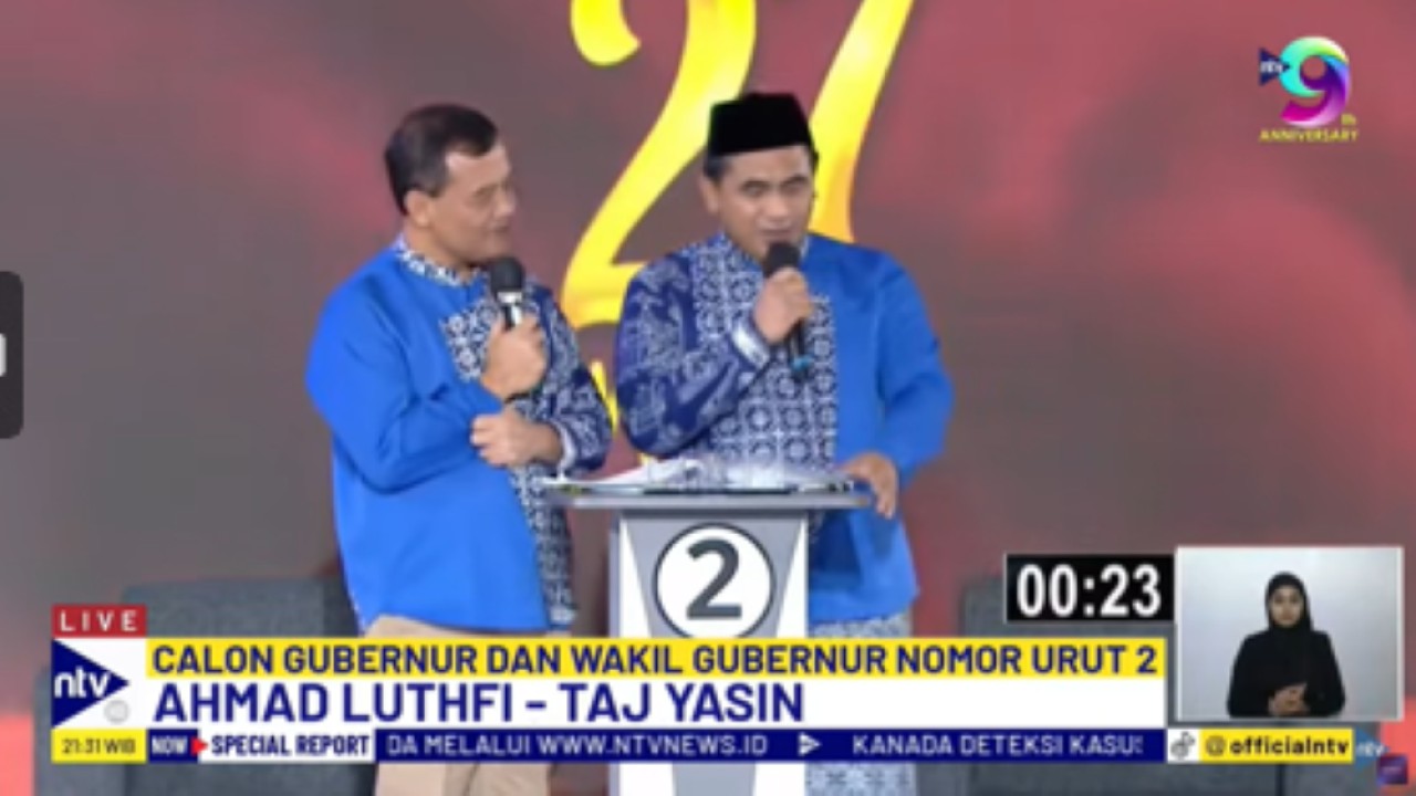 Pasangan calon gubernur dan wakil gubernur Jateng nomor urut dua Ahmad Luthfi dan Taj Yasin Maimoen menyampaikan pernyataan penutup pada debat kedua