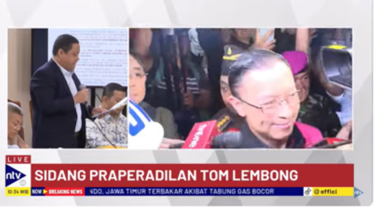 Kuasa hukum Tom Lembong, Ari Yusuf Amir membacakan poin-poin keberatan kepada hakim dalam sidang praperadilan di Pengadilan Negeri Jakarta Selatan/tangkapan layar NTV