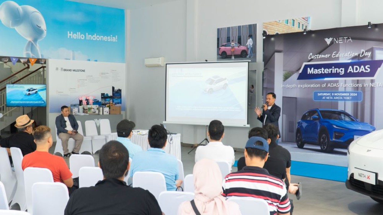 PT NETA Auto Indonesia menggelar acara bertajuk "Customer Education Day" yang berlangsung pada Sabtu (9/11/2024), di dealer NETA Arista Tebet, Jakarta Selatan (Jaksel). (Foto: Istimewa)