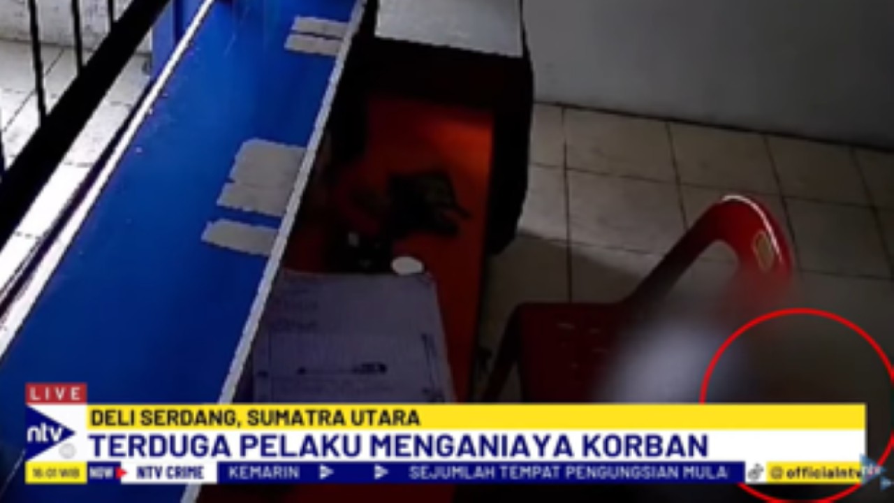 Aksi terduga perampok menganiaya kasir gerai Bank salah satu BUMN terekam CCTV