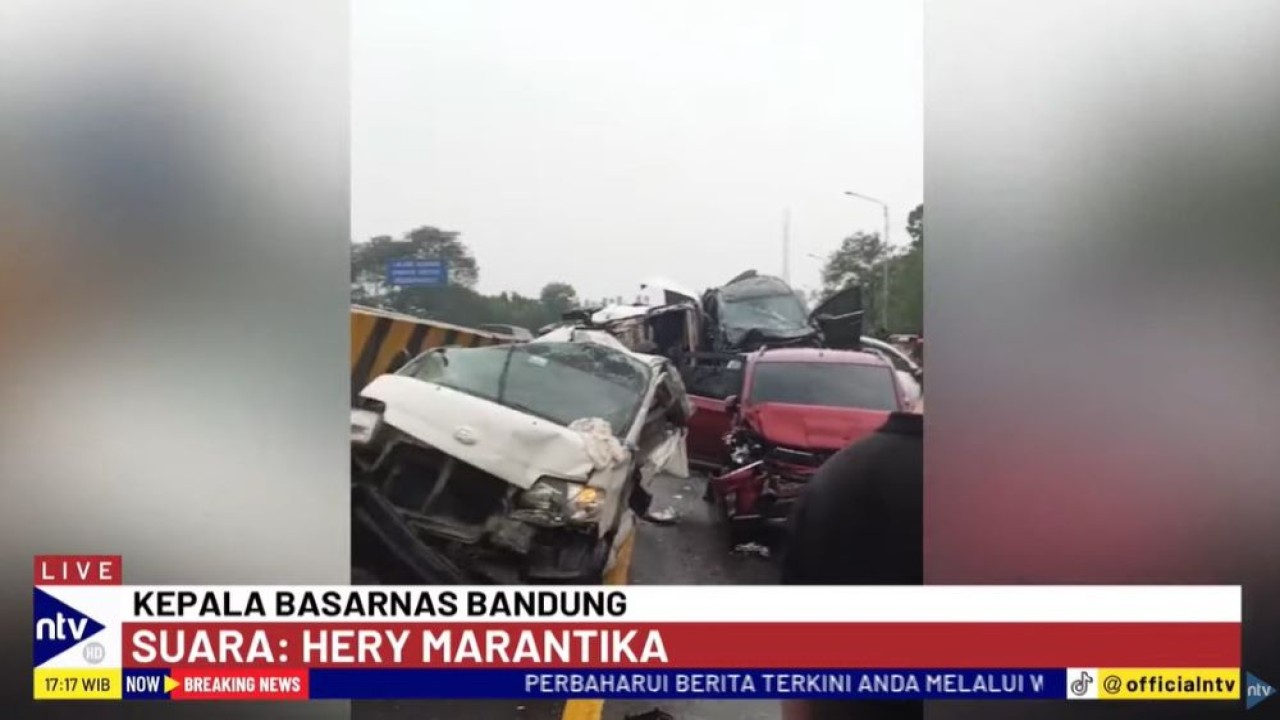 Kecelakaan beruntun terjadi di Jalan Tol Cipularang KM 92, pada Senin (11/11/2024).