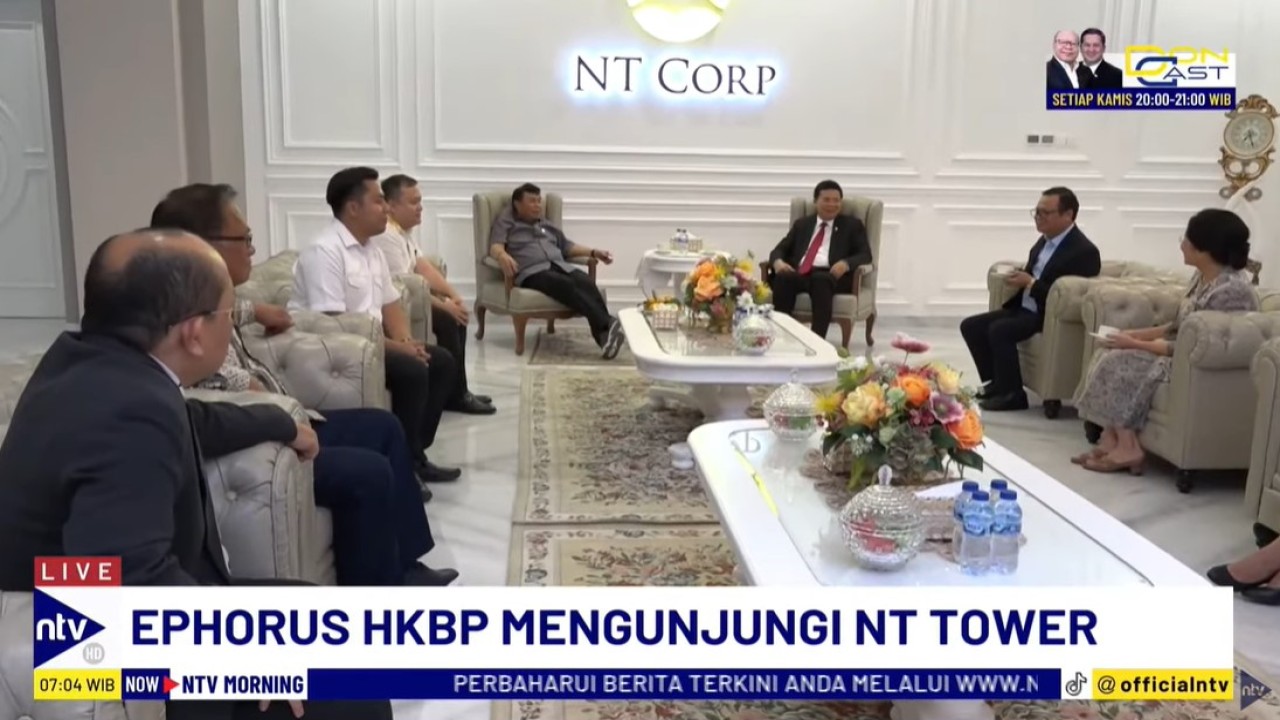 Kehadiran Ephorus HKBP Periode 2024-2028 Pendeta Victor Tinambunan di NT Tower disambut hangat Presiden Komisaris NT Corp, Dr. Ir. Nurdin Tampubolon, M.M.