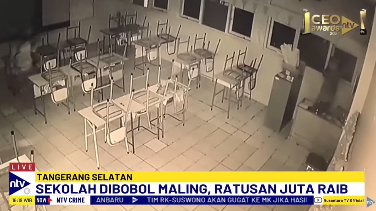 Para pelaku langsung menggasak uang senilai Rp130 juta yang disimpan di dalam laci.