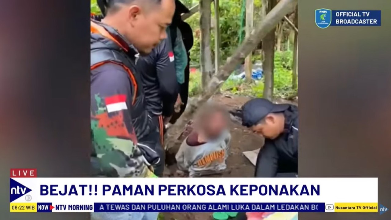 Pelaku pencabulan berinisial AP (47) ditangkap polisi saat tengah berada di kebon kopi di kawasan Kayu Aro, Kabupaten Kerinci, Jambi.