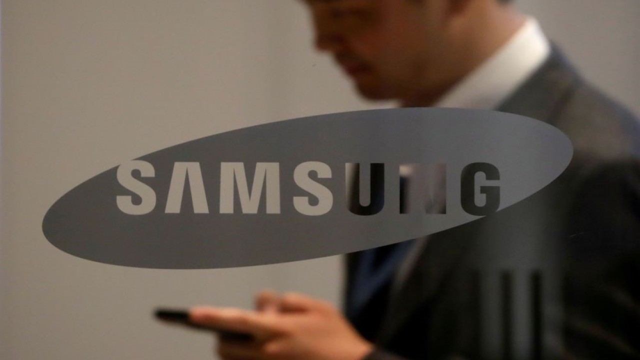 Logo Samsung Electronics terlihat di gedung kantor perusahaan di Seoul, Korea Selatan. (Foto: REUTERS/Kim Hong-Ji)