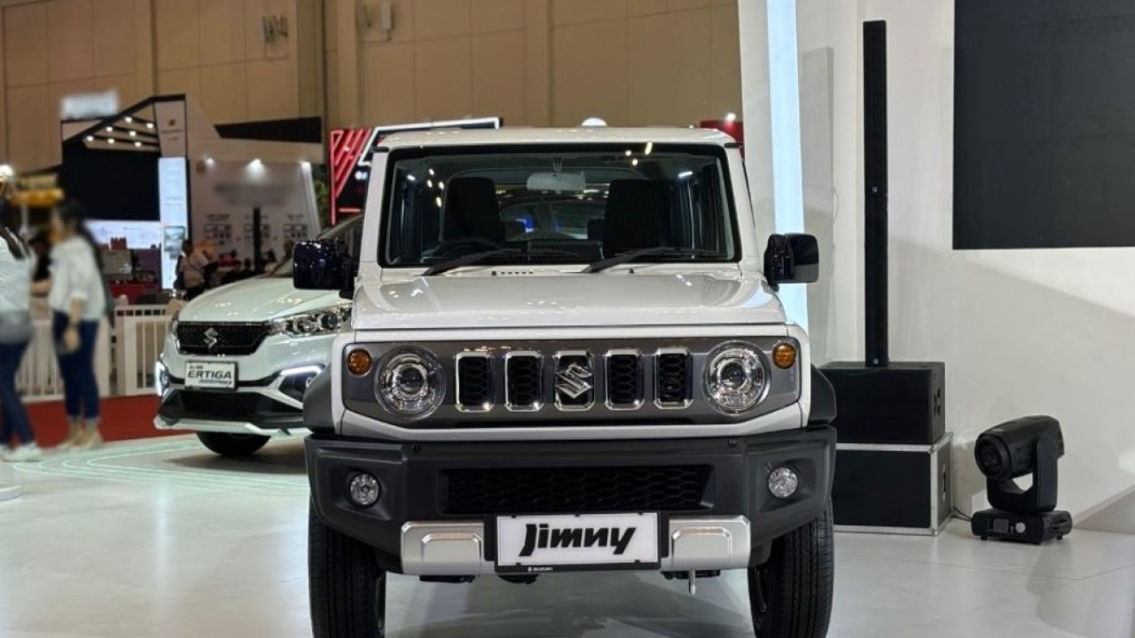 Suzuki Jimny 5-Door White Rhino Edition. (Foto: Adiantoro/NTV)