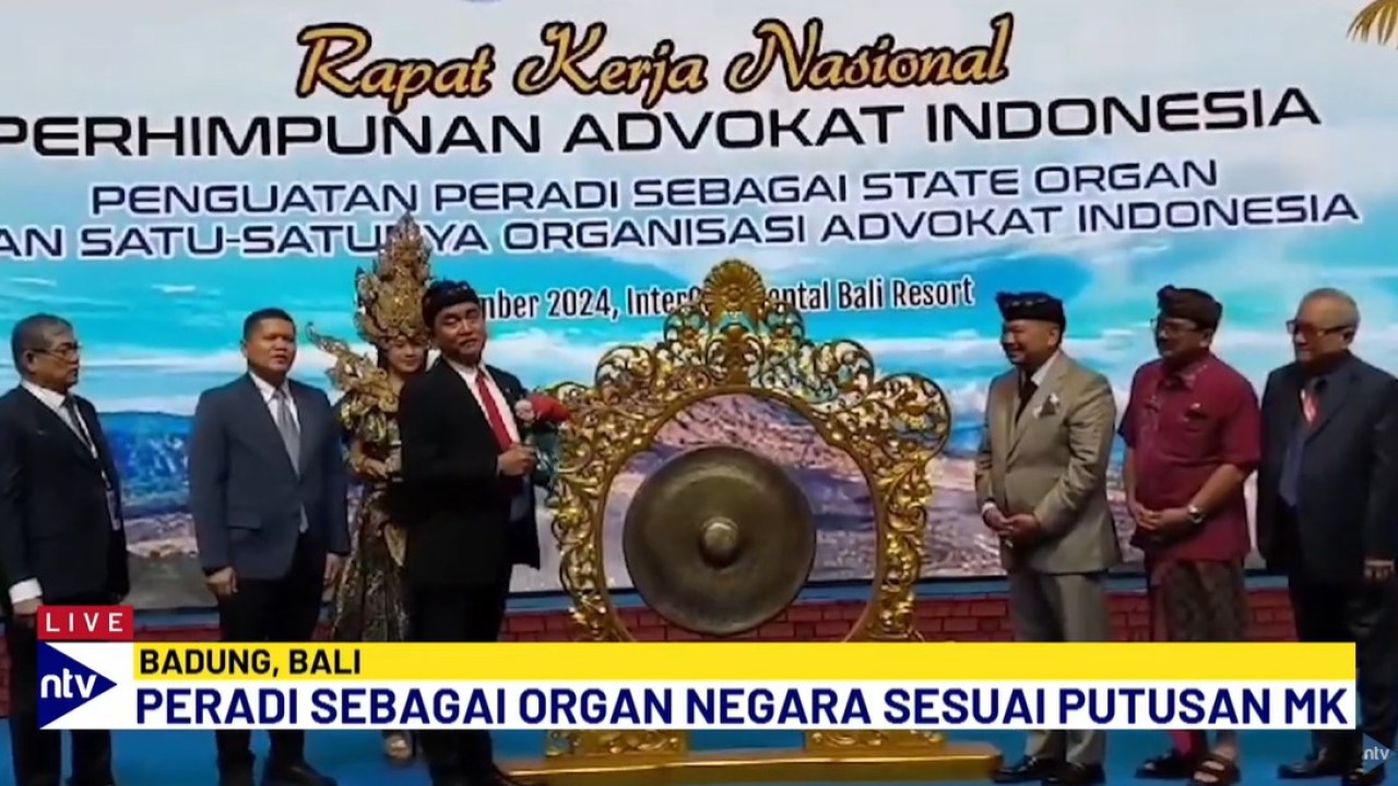 Menteri Koordinator Bidang Hukum, HAM, Imigrasi, dan Pemasyarakatan Republik Indonesia Yusril Ihza Mahendra membuka Rapat Kerja Nasional (Rakernas) PERADI di Jimbaran, Kabupaten Badung, Bali, pada 5-6 Desember 2024.