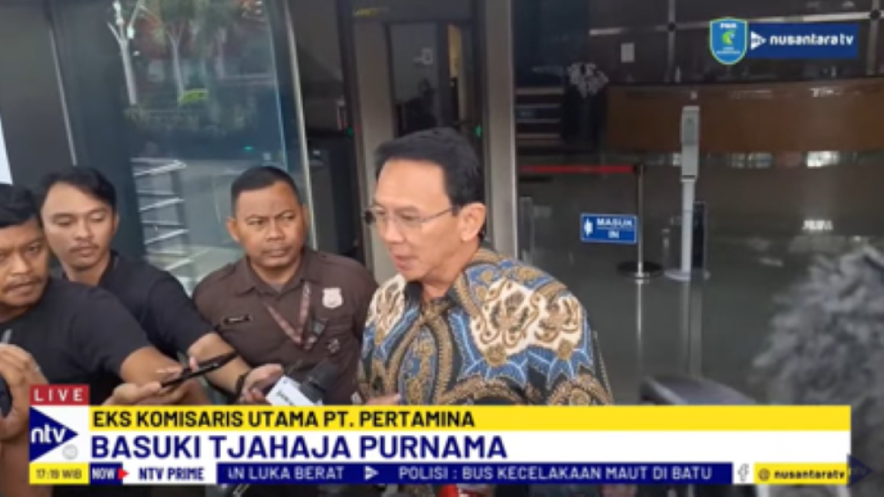 Basuki Tjahaja Purnama alias Ahok diperiksa KPK dalam kasus korupsi pengadaan LNG yang menyeret eks Dirut Pertamina Karen Agustiawan