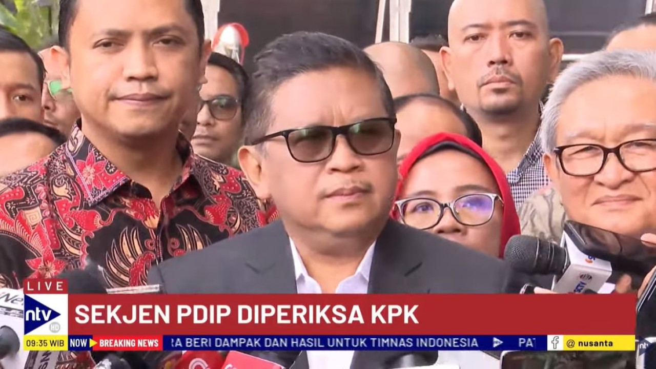 Sekretaris Jenderal (Sekjen) PDI Perjuangan, Hasto Kristiyanto diperiksa KPK pada Senin (13/1/2025).