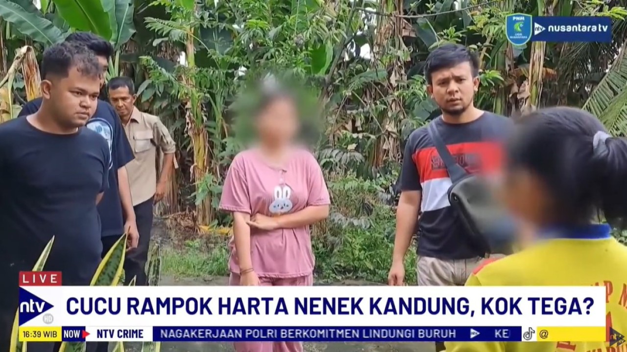 Seorang cucu tega merampok cincin emas milik nenek kandungnya yang berusia 98 tahun di Batu Bara, Sumatera Utara.