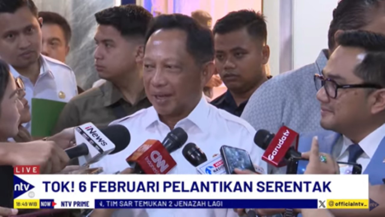 Menteri Dalam Negeri Tito Karnavian memberikan keterangan pers terkait pelantikan kepala daerah terpilih Pilkada Serentak 2024